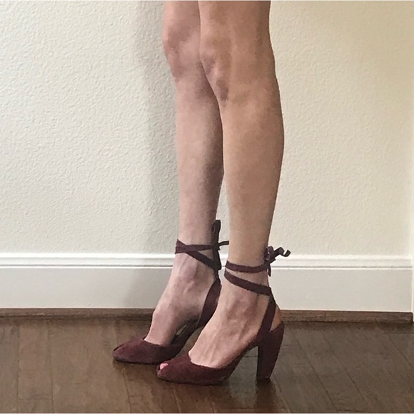 Vintage maroon high heel wrap around sandals size 7.5 - Picture 1 of 4